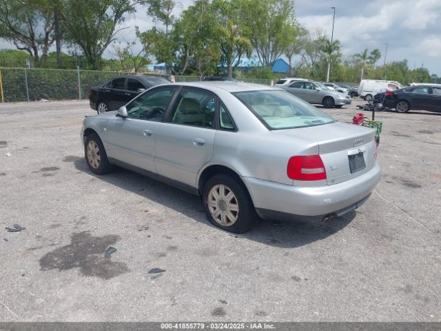 1999 AUDI A4 WAUCB28D6XA324081 Photo 2