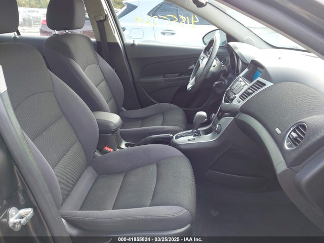 1G1PC5SB0E7113469 Chevrolet Cruze 1lt Auto