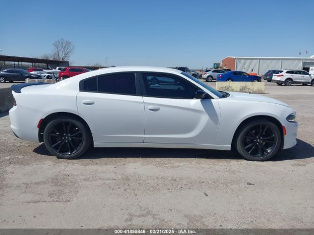 2C3CDXBG0JH169599 Dodge Charger Sxt Rwd