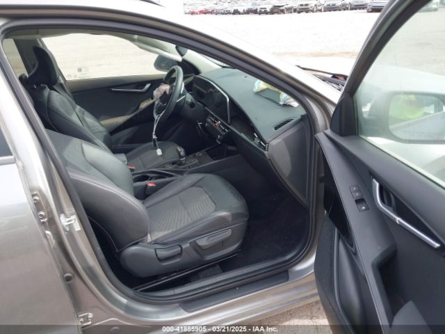 KNDCR3LE4P5052465 KIA NIRO EX