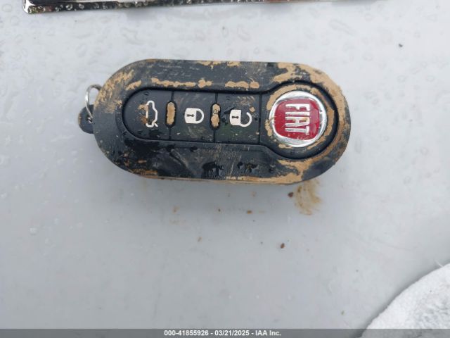 2016 FIAT 500 3C3CFFARXGT134611 Photo 10