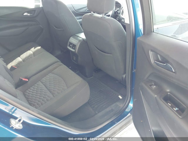3GNAXKEV1KL261909 Chevrolet EQUINOX LT