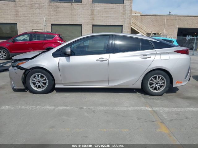 JTDKARFP6K3118196 Toyota Prius Prime Plus