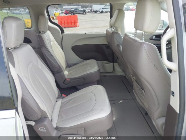 2C4RC1BG2HR503660 Chrysler Pacifica Touring-l