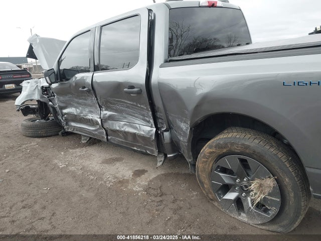 1FTVW3LK0RWG14334 Ford F-150 Lightning Xlt