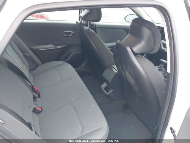 KIA K4 Lxs 2025 3KPFT4DE2SE093662 Image 8
