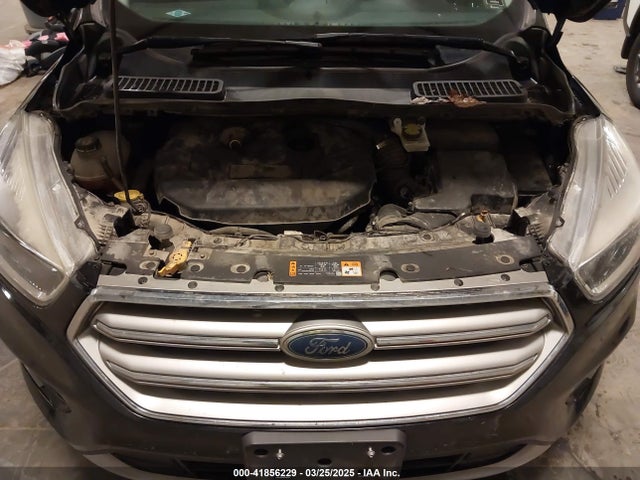 1FMCU9G94HUE08060 Ford ESCAPE SE