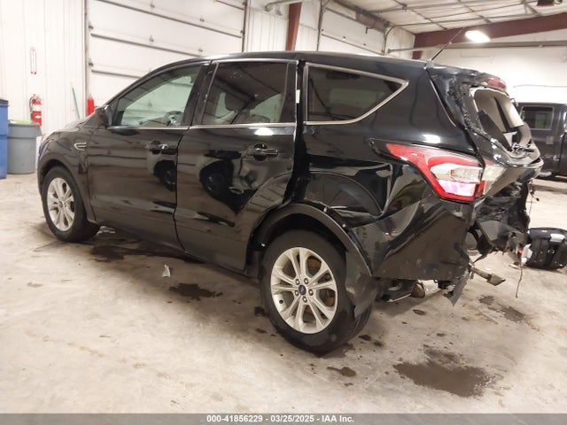 1FMCU9G94HUE08060 Ford ESCAPE SE