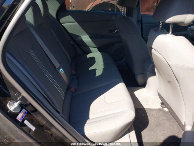 2022 HYUNDAI ELANTRA KMHLM4AG6NU245322 Photo 7