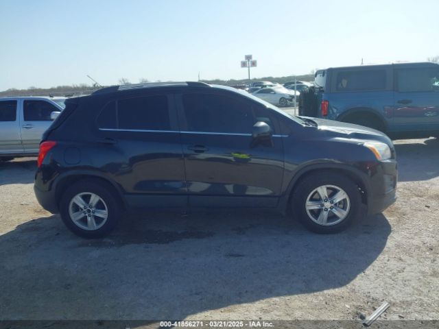 3GNCJLSB2FL233679 Chevrolet Trax Lt