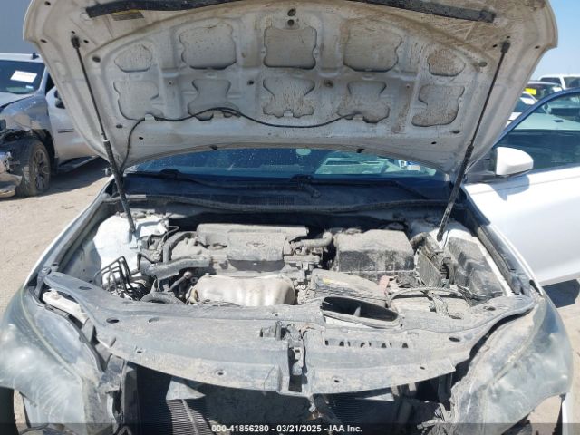 4T1BF1FK0HU331084 Toyota CAMRY SE