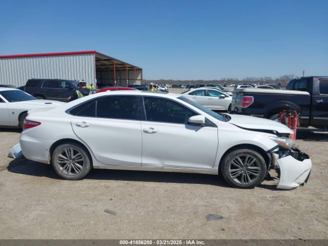 4T1BF1FK0HU331084 Toyota CAMRY SE