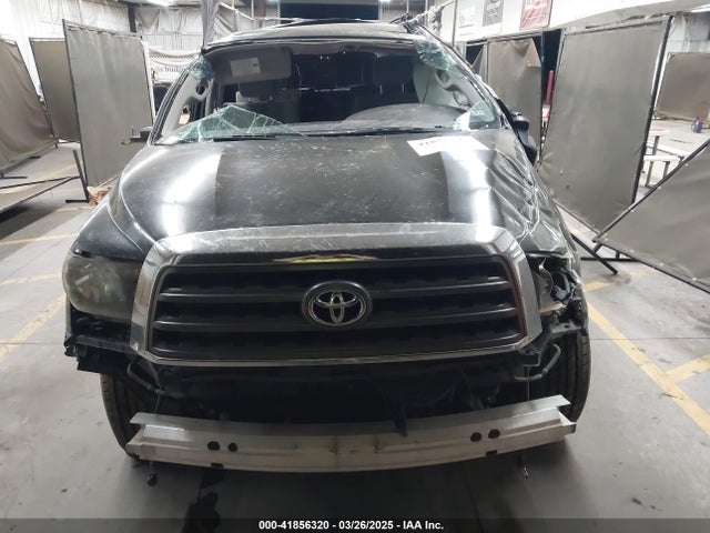 5TDBW5G13GS130820 Toyota Sequoia Sr5 5.7l V8