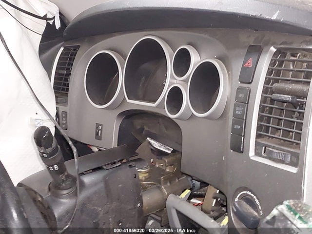 5TDBW5G13GS130820 Toyota Sequoia Sr5 5.7l V8