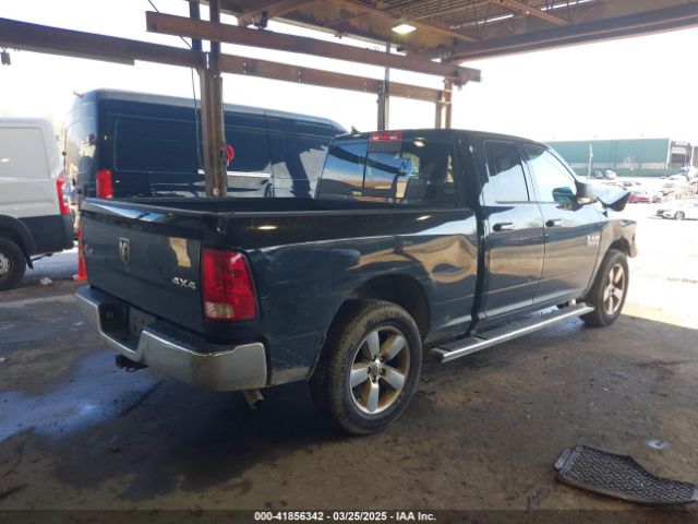 1C6RR7GG8HS854489 RAM 1500 Big Horn  4x4 6'4 Box