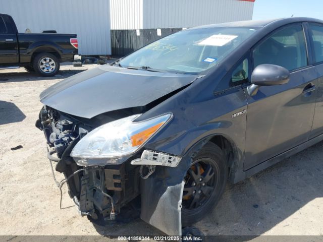 JTDKN3DU9E0393562 Toyota Prius Three