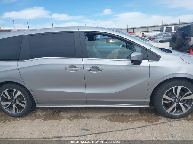 Honda Odyssey Touring 2021 5FNRL6H8XMB034837 Image 13