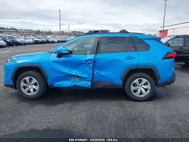 2T3G1RFV4MW165974 Toyota RAV4 LE