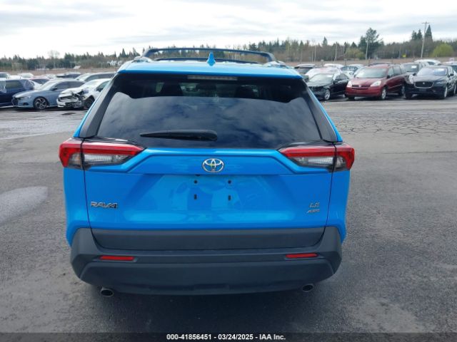 2T3G1RFV4MW165974 Toyota RAV4 LE