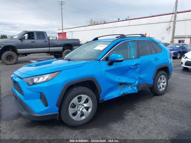 2T3G1RFV4MW165974 Toyota RAV4 LE