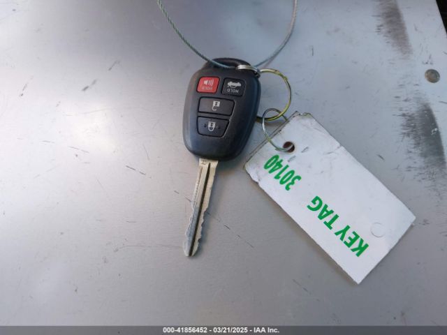 2T1BURHE5KC169697 Toyota COROLLA LE