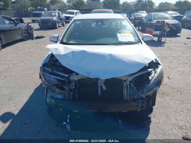 2T1BURHE5KC169697 Toyota COROLLA LE