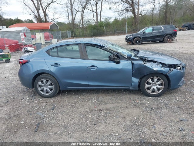 3MZBM1U77FM161118 Mazda Mazda3 I Sport