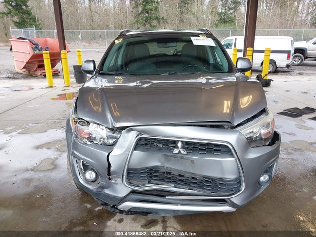 4A4AR4AU2EE008302 Mitsubishi Outlander Sport Se