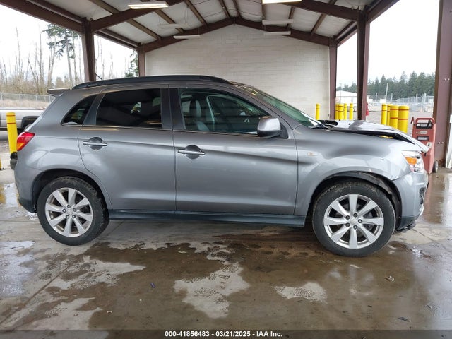 4A4AR4AU2EE008302 Mitsubishi Outlander Sport Se