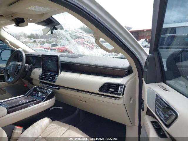 5LMJJ2LT8KEL19857 Lincoln Navigator Reserve