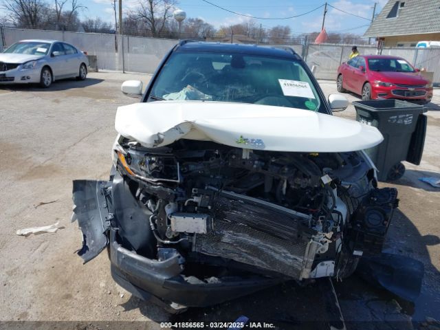 3C4NJDCB0KT827087 Jeep Compass