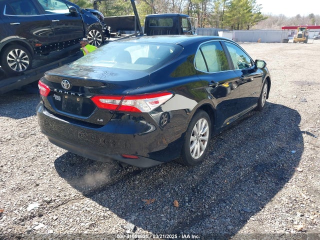 4T1B11HK1JU047139 Toyota CAMRY LE