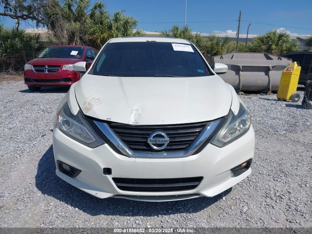 1N4AL3AP5HC165678 Nissan Altima 2.5 Sl