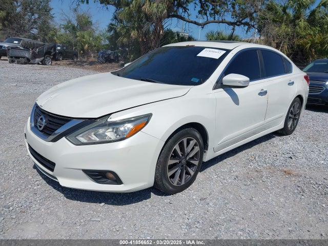 1N4AL3AP5HC165678 Nissan Altima 2.5 Sl