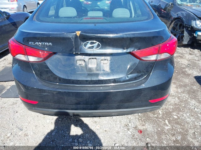 5NPDH4AEXFH572331 Hyundai ELANTRA SE