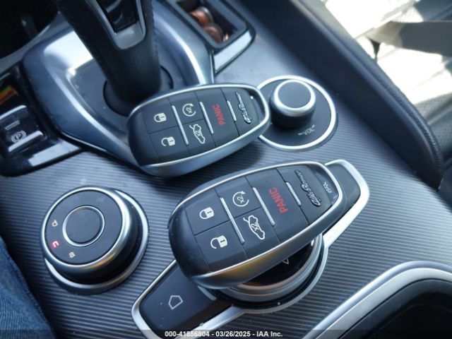 2021 ALFA ROMEO GIULIA ZARFAMBN1M7641345 Photo 10