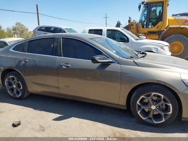 1G1ZD5ST4LF104789 Chevrolet Malibu Fwd Lt