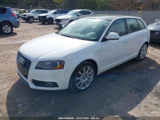 2010 AUDI A3 WAUMFAFM4AA017182 Photo 1