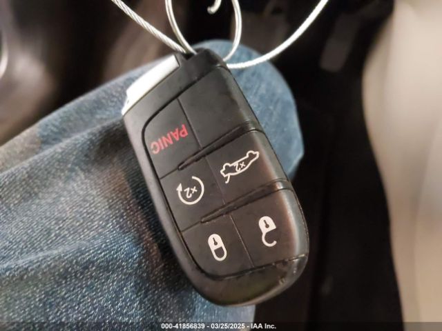 1C3CCCCB6GN108420 Chrysler 200 C