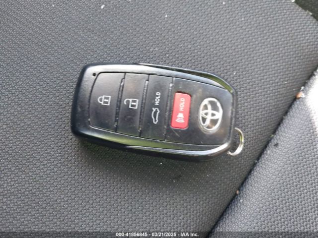 5YFB4MDE3PP072482 Toyota COROLLA LE