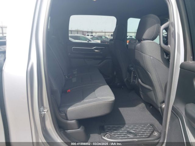 1C6RRFFG3KN647381 RAM 1500 Big Horn/lone Star  4x4 5'7 Box