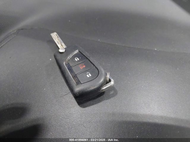 NMTKHMBX5LR112084 Toyota C-HR LE