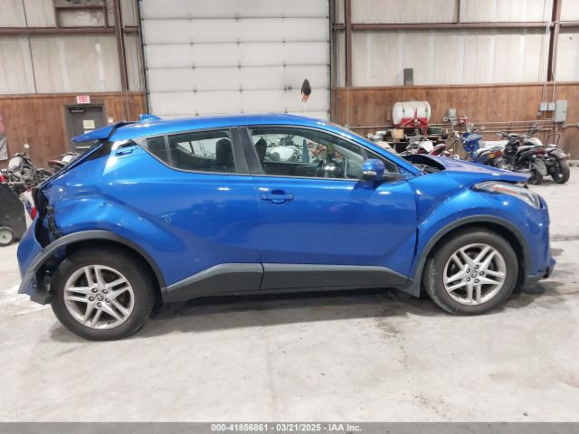 NMTKHMBX5LR112084 Toyota C-HR LE
