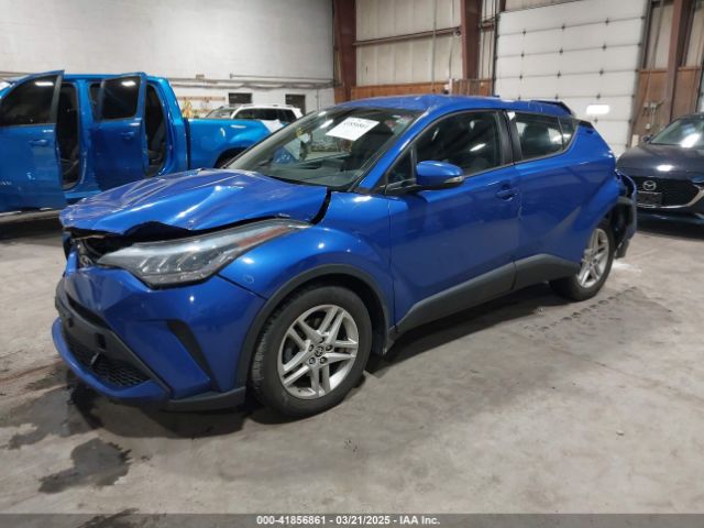 NMTKHMBX5LR112084 Toyota C-HR LE