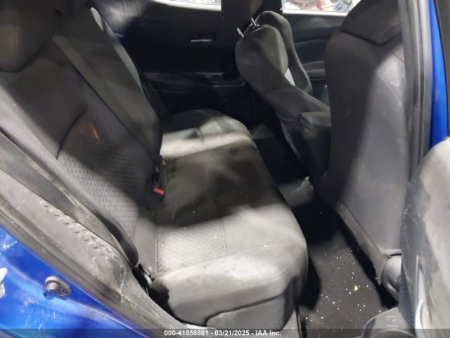 NMTKHMBX5LR112084 Toyota C-HR LE
