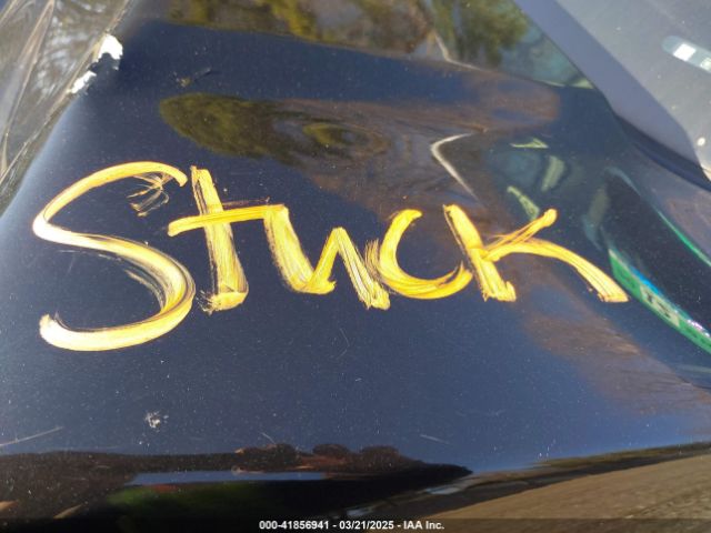 3GNCJKSB0HL158137 Chevrolet TRAX LS