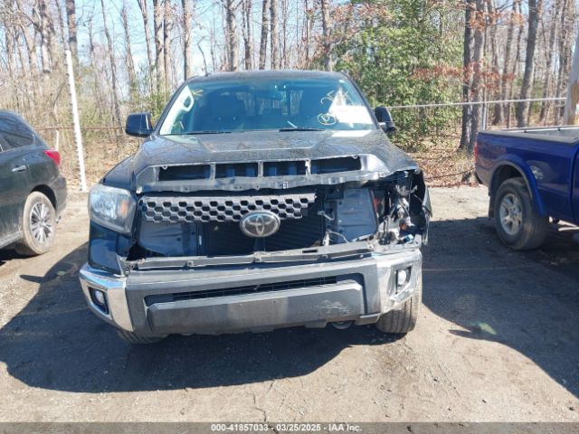 5TFUM5F18KX081990 Toyota Tundra Sr5 4.6l V8