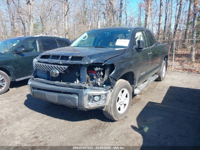 5TFUM5F18KX081990 Toyota Tundra Sr5 4.6l V8
