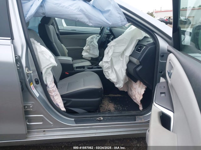 4T1BF1FK9HU349597 Toyota CAMRY SE