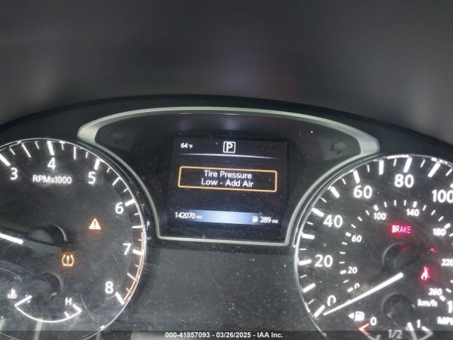 5N1DR2MN0HC658402 Nissan Pathfinder S